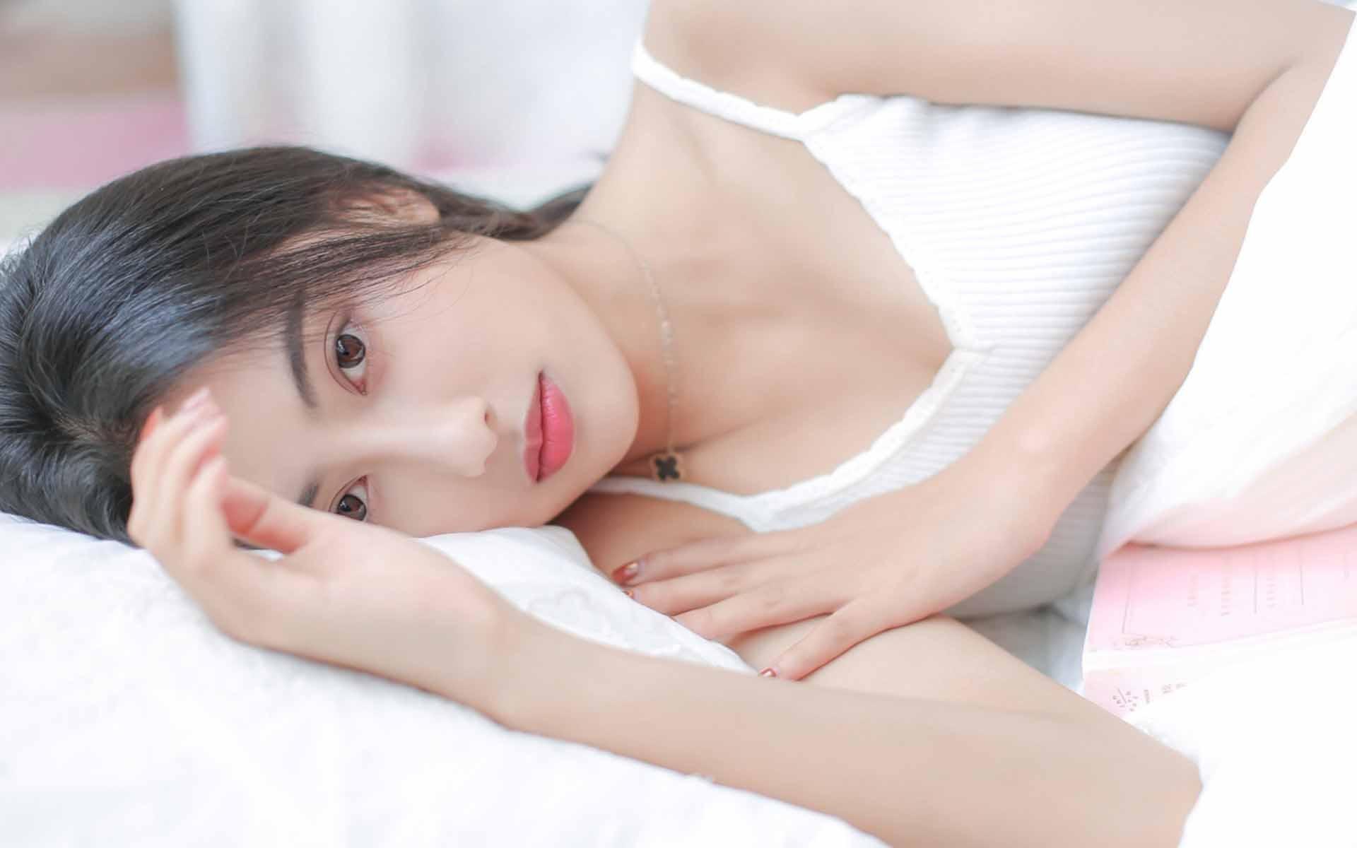 《一个镜头走完的夜班》封面